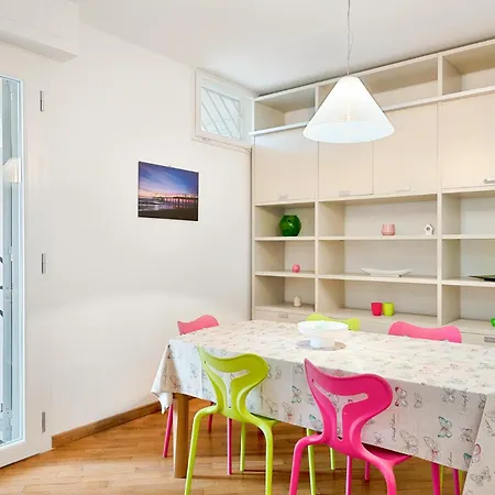 Villa Daniela, Cozy In Lido Di Near The Camaiore