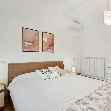 Daniela, Cozy In Lido Di Near The